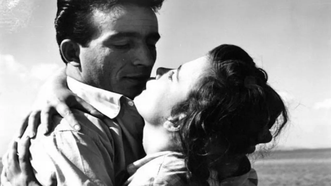 Η Λίμνη Των Πόθων - Cover