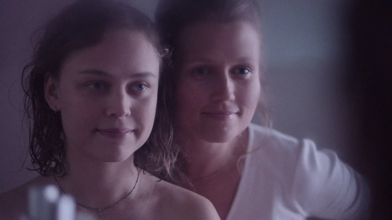 Η Βαλέρια Παντρεύεται - Cover