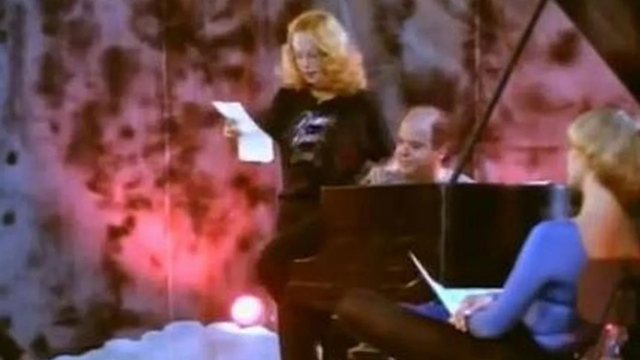 Πονηρό Θηλυκό… Κατεργάρα Γυναίκα! - Cover