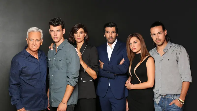 Η Επιστροφή - Cover