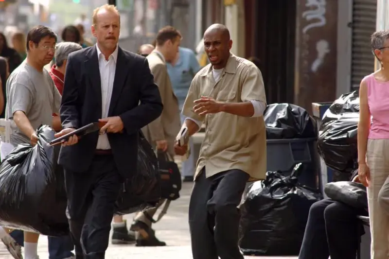 16 Τετράγωνα - Cover