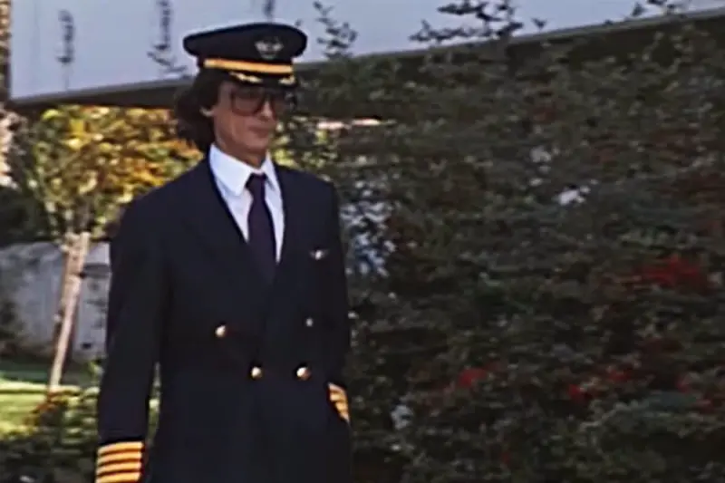 Ακαταμάχητος Πιλότος - Cover