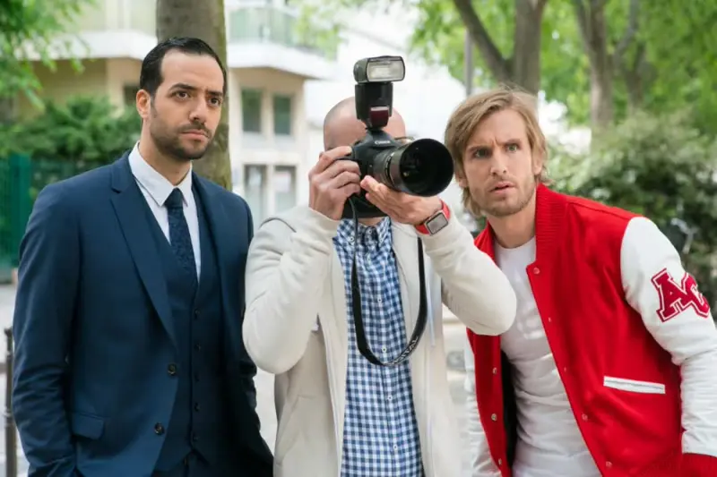 Άλλοθι για Παντρεμένους.com - Cover