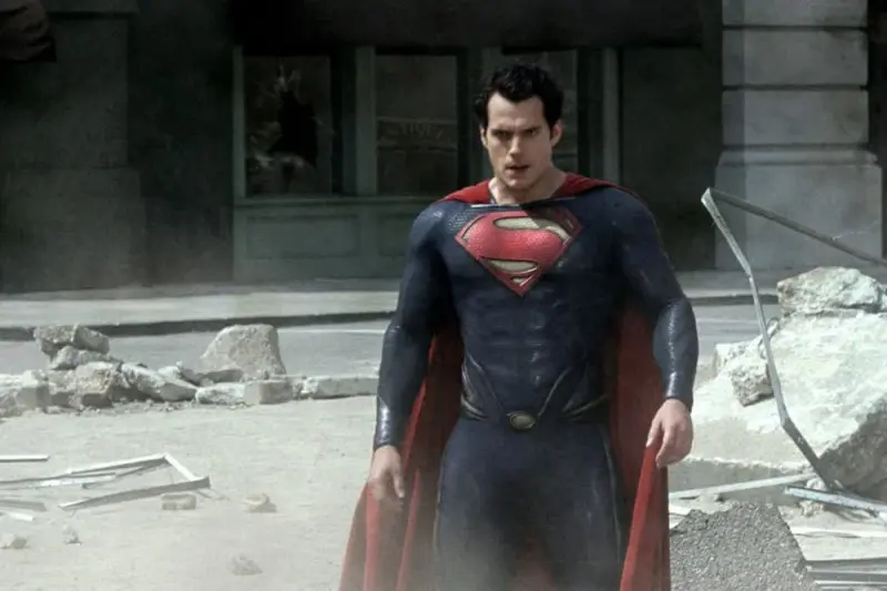 Άνθρωπος από Ατσάλι - Cover