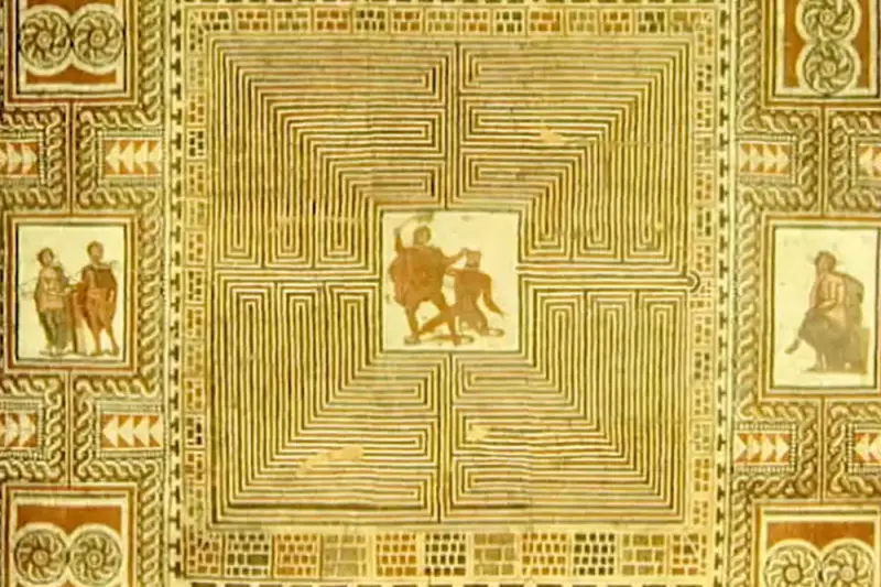 Αρχαίες φωνές - Λαβύρινθοι: Κνωσός - Cover