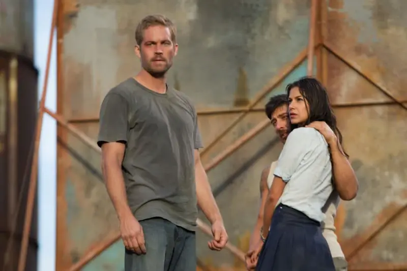 Brick Mansions - Cover