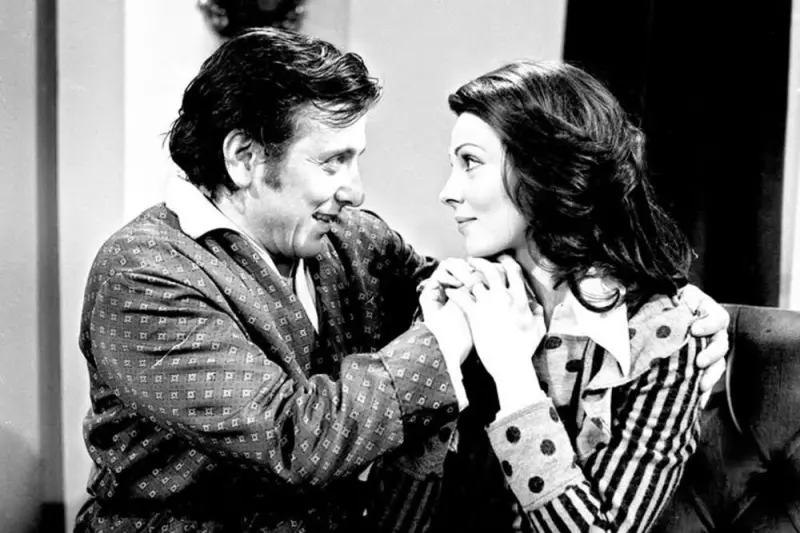 Είκοσι Γυναίκες κι Εγώ - Cover