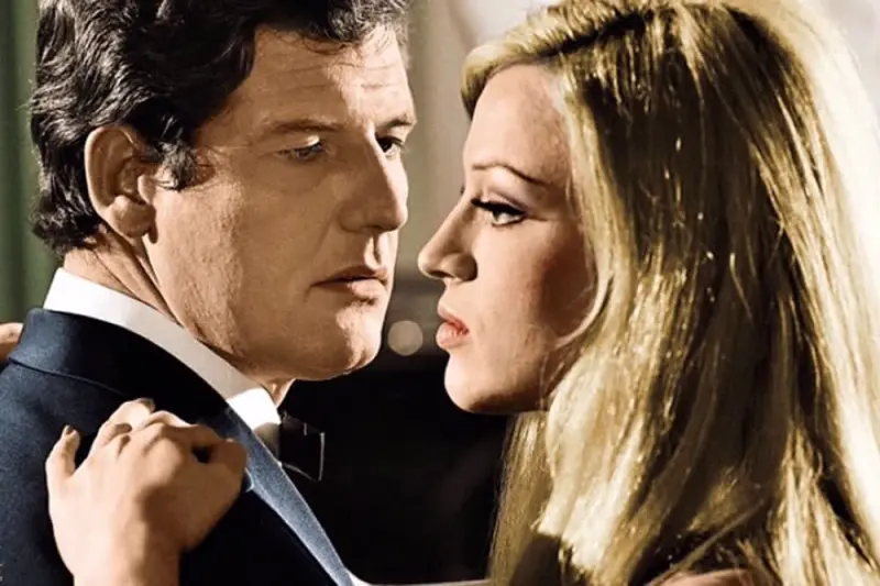 Ένας Μάγκας στα Σαλόνια - Cover