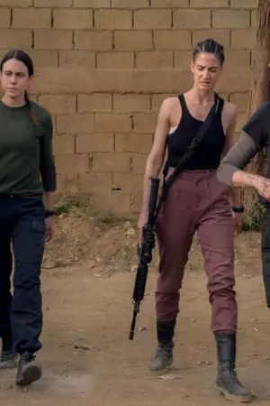 Επιχείρηση: Dirty Angels - Poster