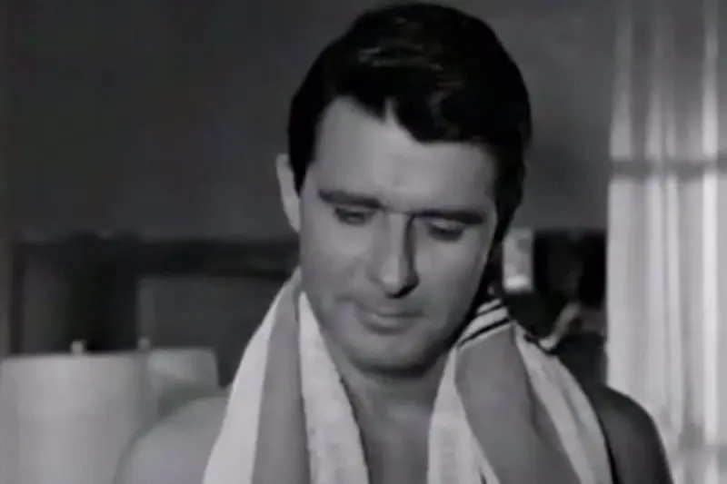 Έρωτες στη Λέσβο - Cover