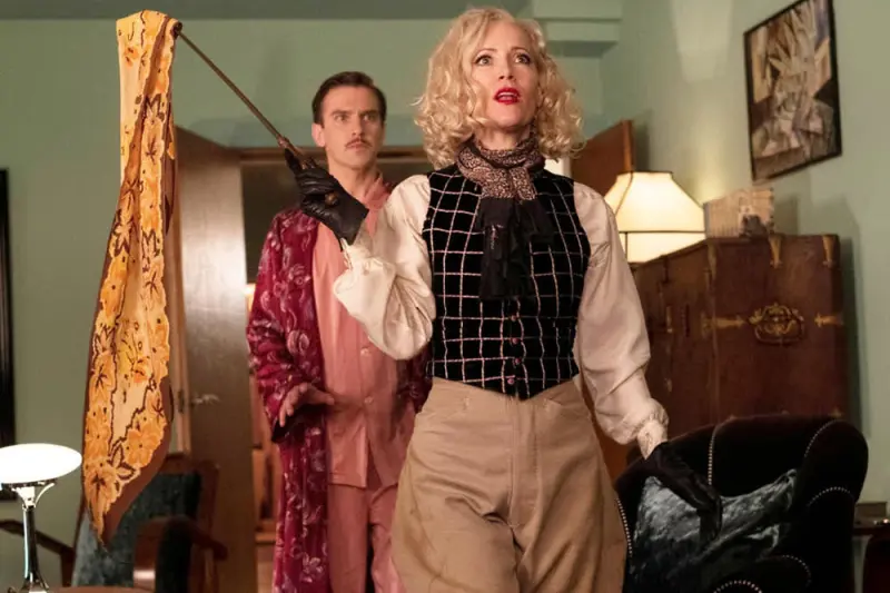 Φάντασμα με Γόβες - Cover