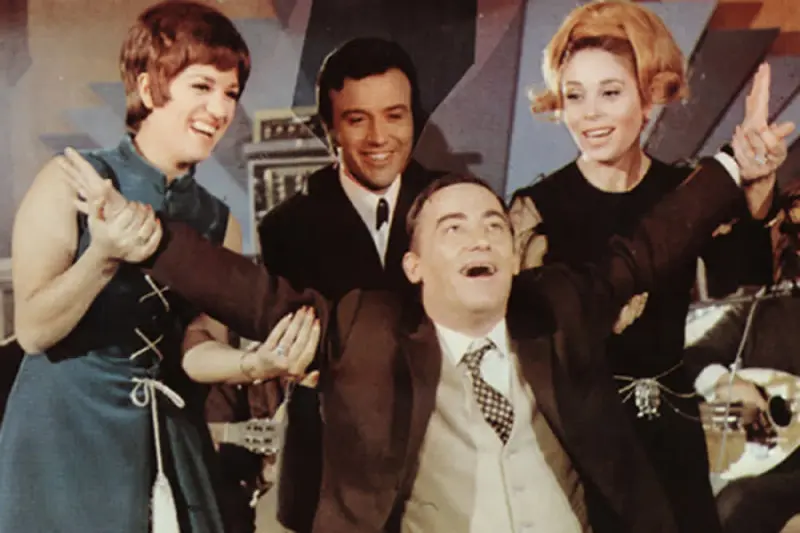 Φουκαράδες και Λεφτάδες - Cover