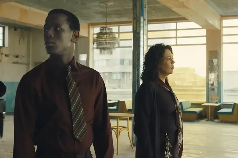 Η Αυτοκρατορία του Φωτός - Cover