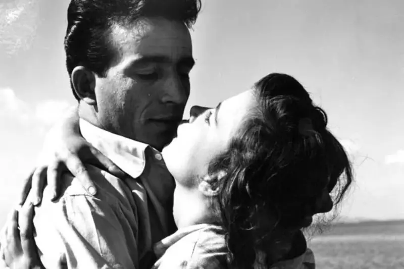 Η Λίμνη των Πόθων - Cover