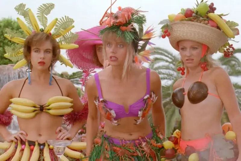 Η Μίριελ Παντρεύεται - Cover