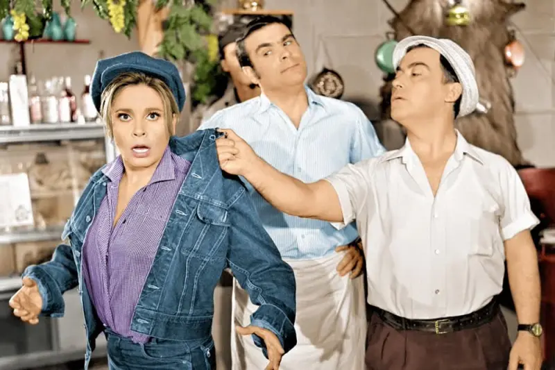 Η Ταξιτζού - Cover