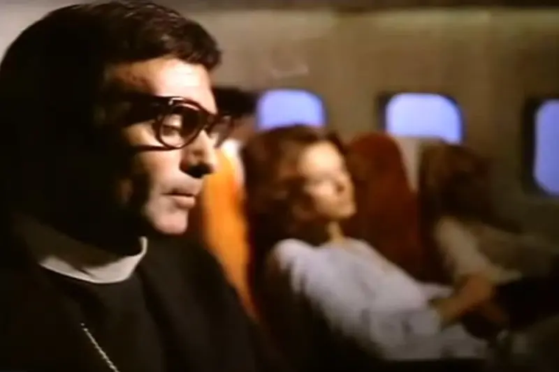 Η Βαλίτσα του Παπά - Cover