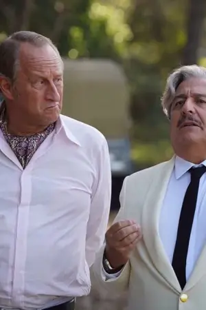 Κάτι Τρέχει στο Σεν Τροπέ - Poster