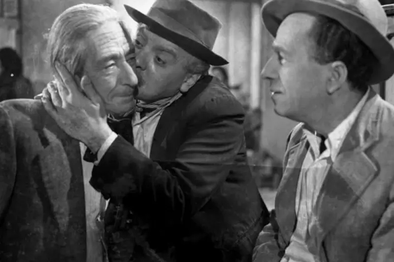 Λατέρνα, Φτώχεια και Γαρύφαλλο - Cover