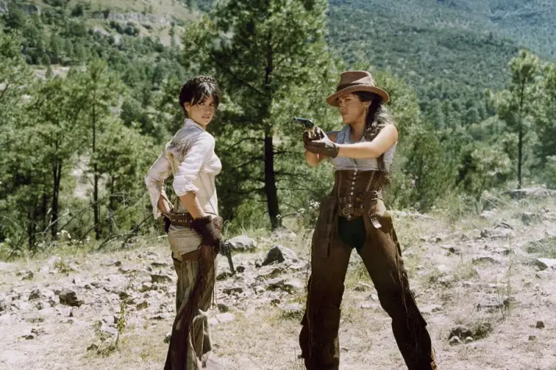 Λησταρχίνες - Cover