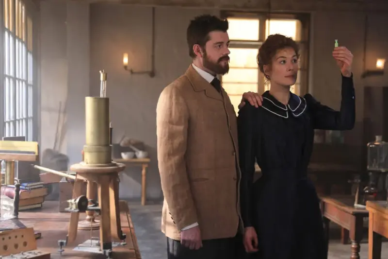 Μαρία Κιουρί: Η Γυναίκα που Άλλαξε τον Κόσμο - Cover