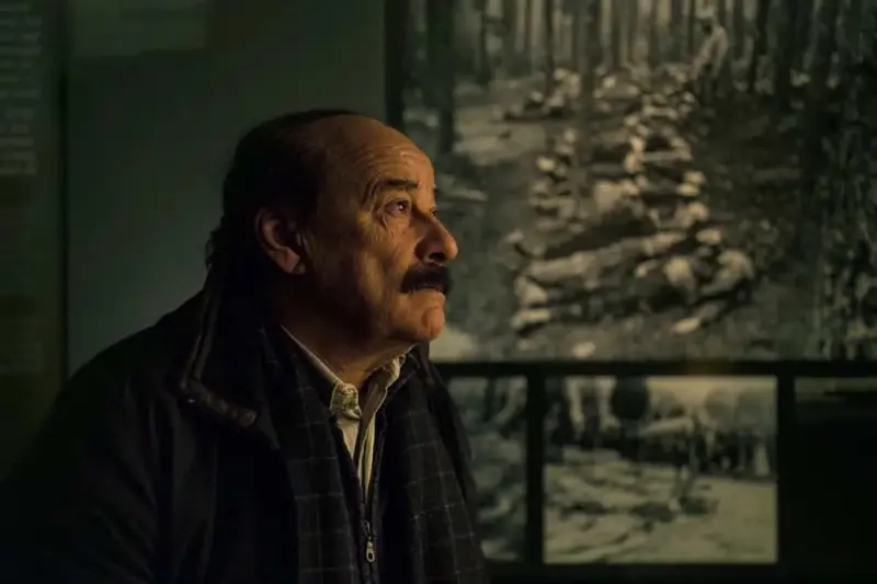 Μάρκο: Μια Επινοημένη Αλήθεια - Cover