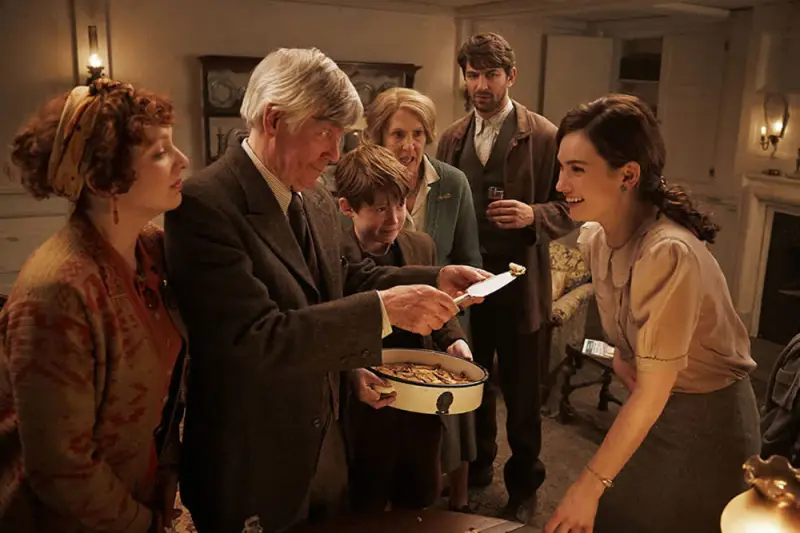 Με Αγάπη, Τζούλιετ - Cover