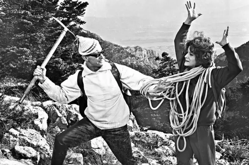 Μερικοί το Προτιμούν Κρύο - Cover