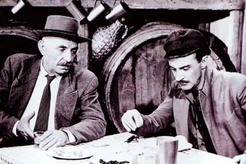 Μια Λατέρνα, Μια Ζωή - Cover