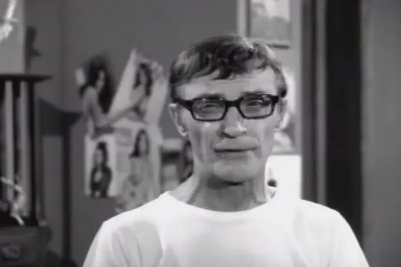 Να 'τανε το 13 να Έπεφτε σε μας - Cover