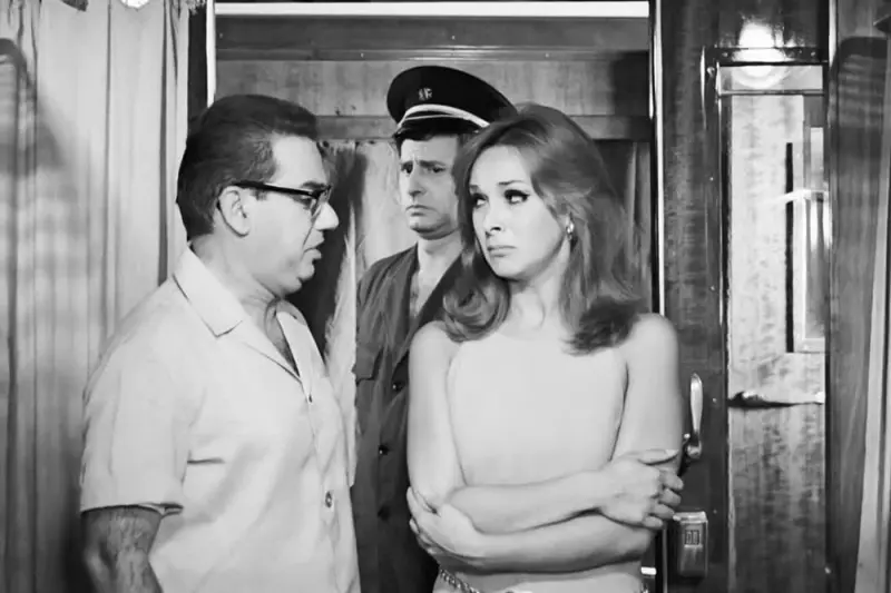 Νυμφίος Ανύμφευτος - Cover