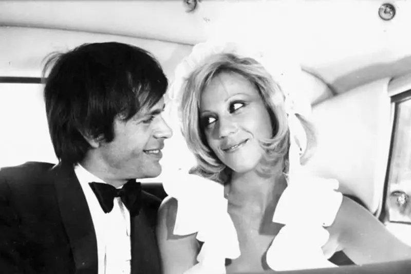 Ο Αστερισμός της Παρθένου - Cover