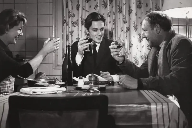 Ο Διάβολος και οι 10 Εντολές - Cover