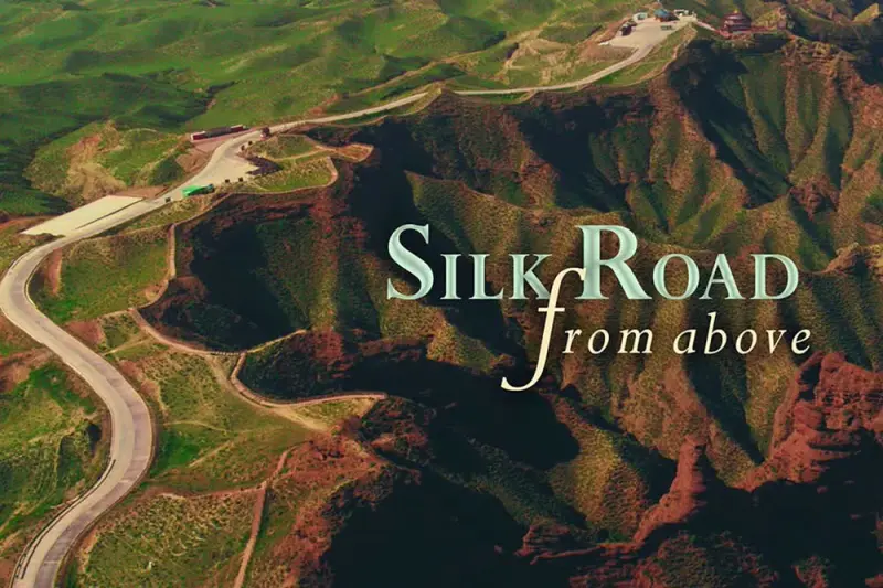 Ο Δρόμος του Μεταξιού από Ψηλά - Cover