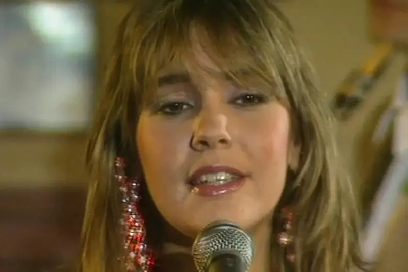 Ο Εραστής - Cover