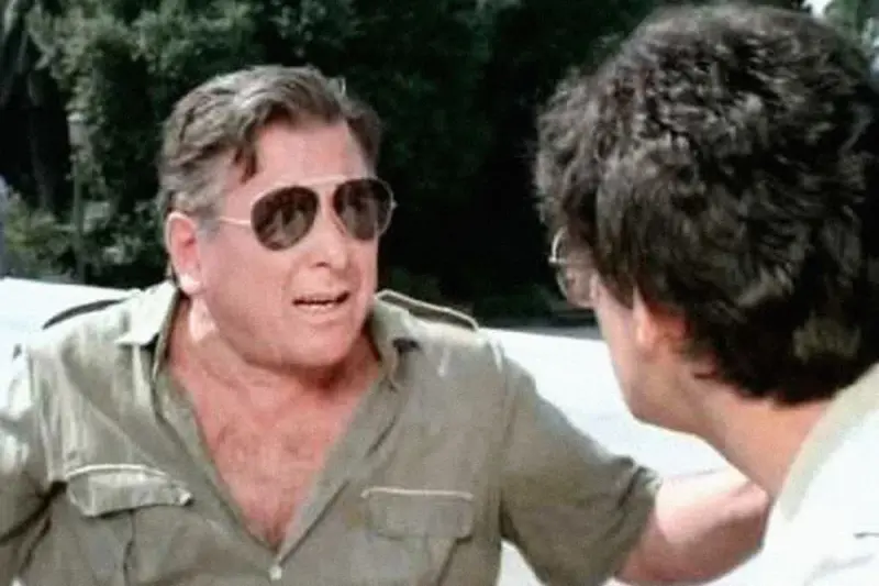 Ο Τελευταίος Άντρας - Cover