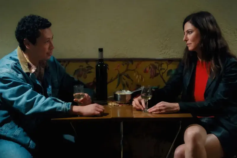 Πέρα από τη Θάλασσα - Cover