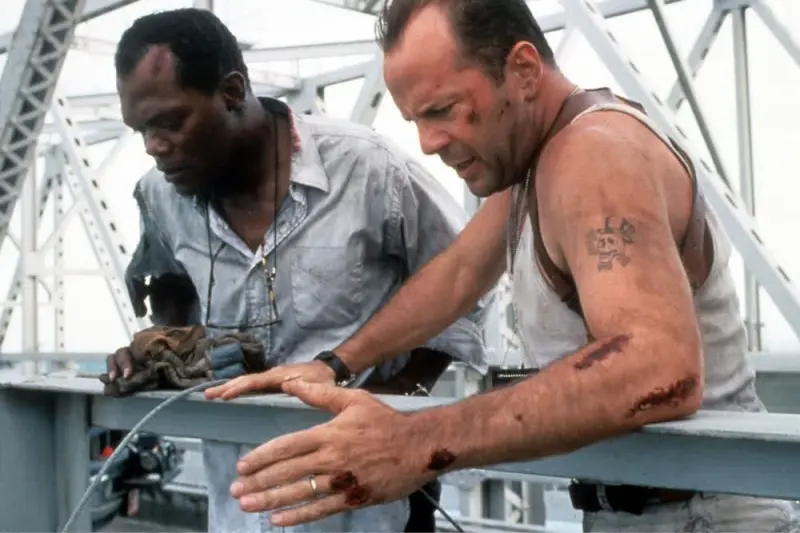 Πολύ Σκληρός για να Πεθάνει 3 - Cover