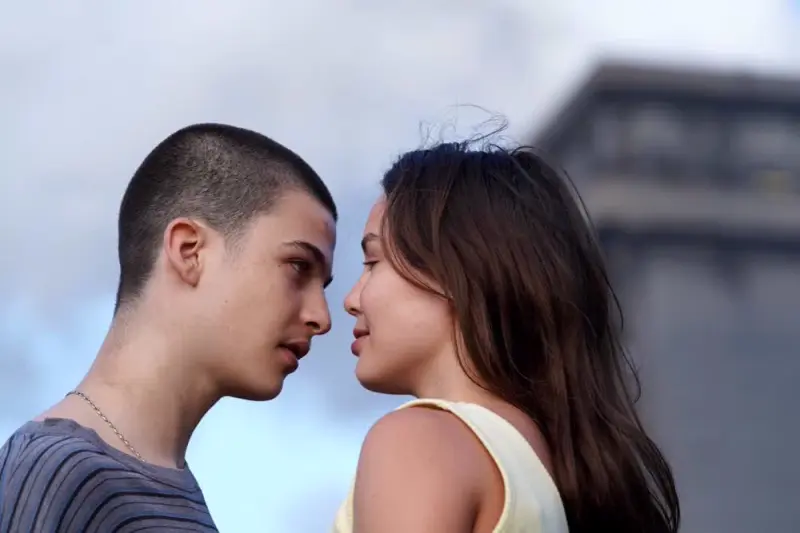 Ραγισμένες Καρδιές - Cover