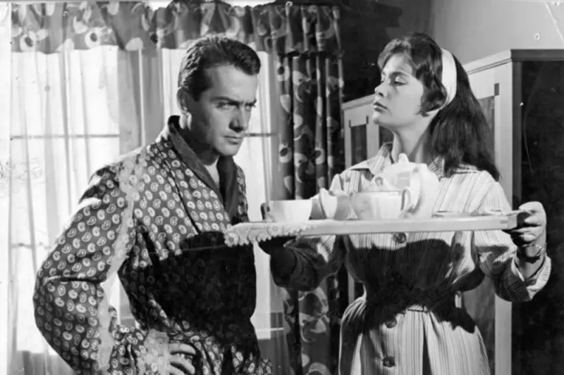 Ραντεβού στην Κέρκυρα - Cover