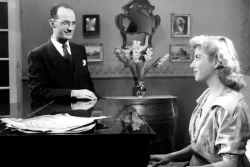 Τα Τέσσερα Σκαλοπάτια - Cover