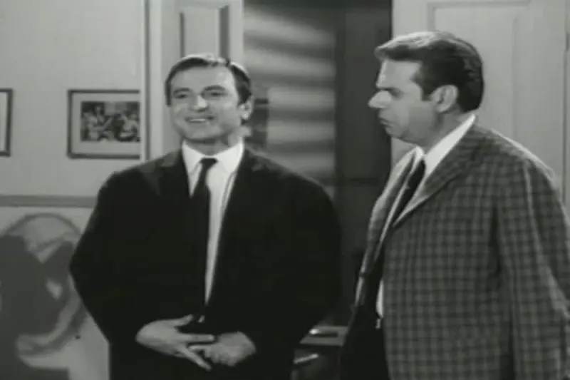 Το Στραβόξυλο - Cover