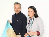 Όπου Υπάρχει Ελλάδα (E) - Poster